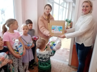 Эколого-благотворительный проект "Добрые крышечки"